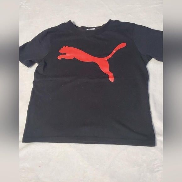 Boys Puma t shirt black & red size 5 - Picture 3 of 5